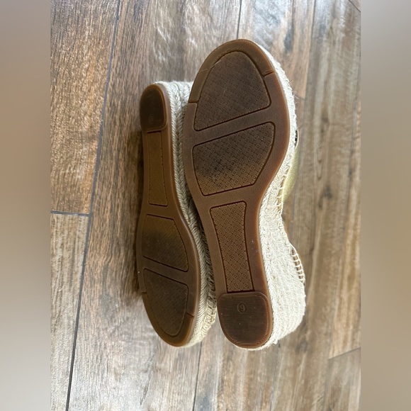 Tory Burch Bima Wedge Sandal Gold/Tan 9, Tory Burch Gold Espadrilles 9 - Picture 3 of 15